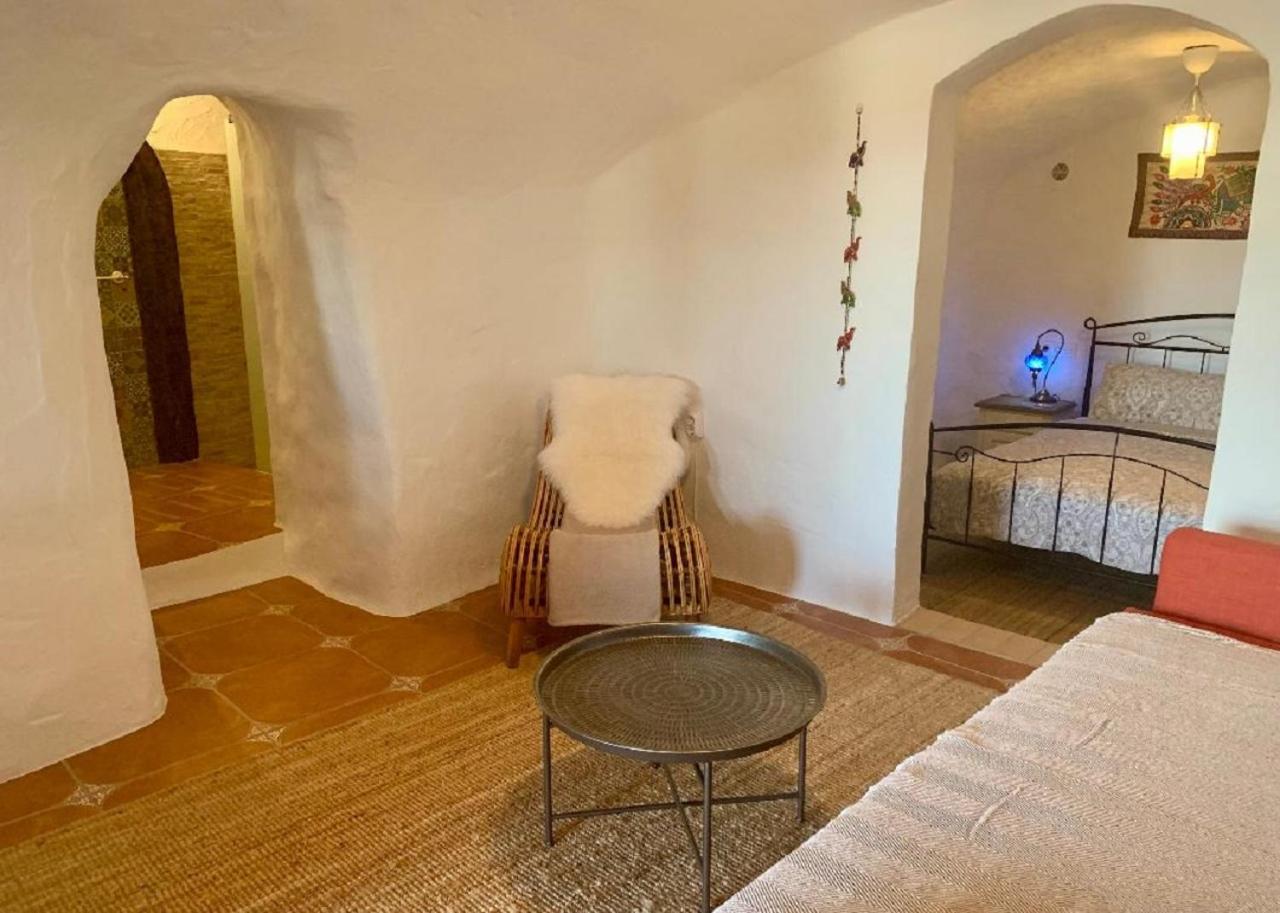 Cueva Romana, Adults Only Cave House Cuevas del Campo Exterior photo